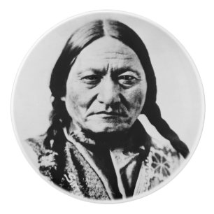 Pomo De Cerámica Renuncia el Jefe de Lakota: Sentando el Fuerte Bul