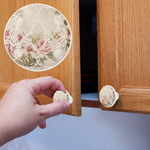 Pomo De Cerámica Rosa de época detrás de encaje