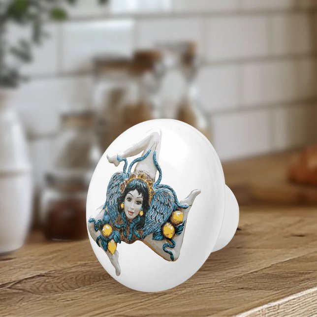 Pomo De Cerámica Sicilian Trinacria Medusa -Symbol of Sicily (Trinacria Medusa Symbol of Sicily Ceramic Knob for Sicilian Kitchen or Furniture accent)