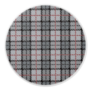 Pomo De Cerámica Tela escocesa del pixel en gris con la raya roja
