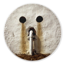 Pomo De Cerámica Tubo de agua expuesto grunge urbano