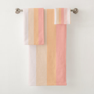 Por la mañana Ropa rosa y amarilla