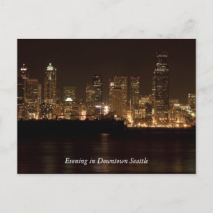 Por la noche en la postal del centro de Seattle