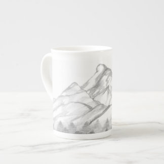 Porcelana Montañas Dibujadas a Lápiz en Taza de Latte