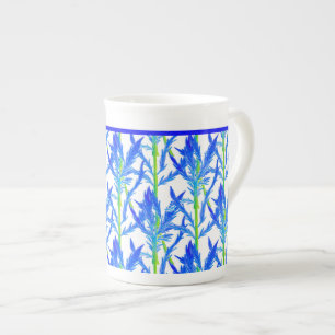 Porcelana Tansy (L) en una taza de hueso de China