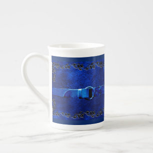 Porcelana Taza de café azul rica en cuero y cinturón