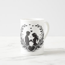 Taza De Café Con Silueta De Pareja Romántica