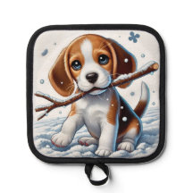 Cachorro jugando en la nieve con un palo en invier