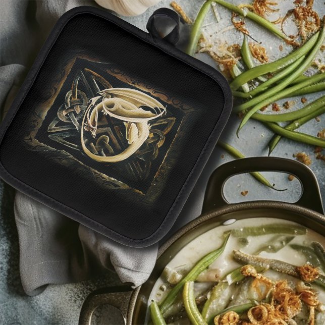 Porta Ollas Dragón de la crema del trabajo del nudo celta (Subido por el creador)