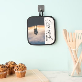 Porta Ollas Engaged & Merry Couple Photo