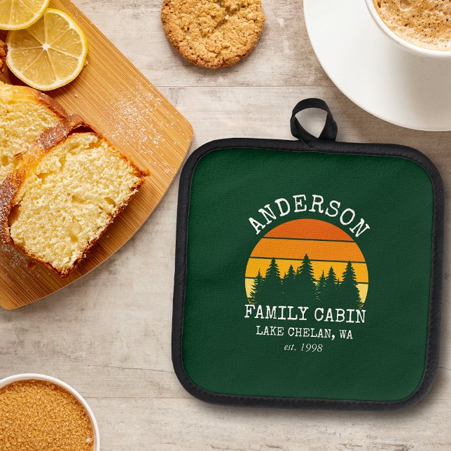 Porta Ollas Nombre de familia Cabina Árboles Pinos Verde Amane (A great addition to your kitchen.)