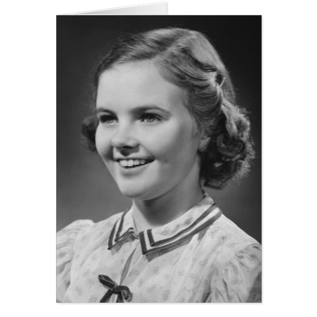 Posando chica en estudio (Frente)