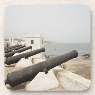 Posavasos África, África Occidental, Ghana, Elmina. Cañones 