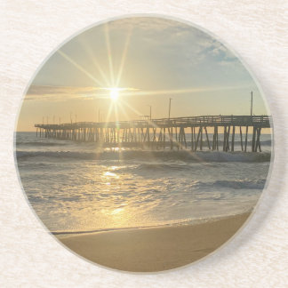 Posavasos Asombroso amanecer en Virginia Beach Pier - Sunbur