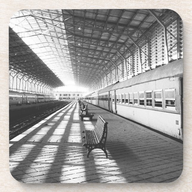 Posavasos Asuán Egipto, Estación de tren de la represa del i (Frente)