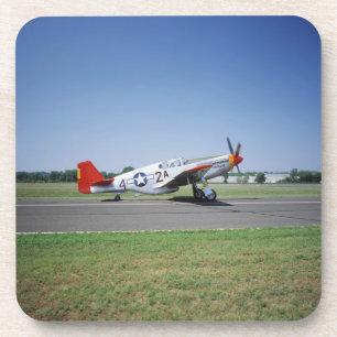 Posavasos avión P-51 C Tuskegee Red Tail en el CAF Air