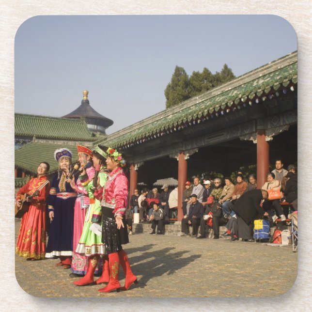 Posavasos Bailarines folclóricos disfrazados entretienen (Frente)