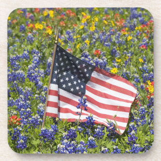 Posavasos Bandera americana en el campo de capos azules,