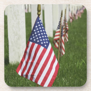 Posavasos Banderas americanas en las tumbas de veteranos