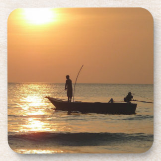 Posavasos Barco pesquero al atardecer
