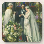 Posavasos Boda de cosecha, novia y novio con Menorah<br><div class="desc">Imagen de la ceremonia del amor al ilustracion vintage y boda romántico que presenta a una pareja casada en una hermosa sinagoga con vidrieras,  flores y una menorah de siete ramas. La novia lleva un vestido largo y blanco boda y el novio es guapo en su esmoquin.</div>