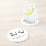 Posavasos Boda Minimalista moderno de la manipulación gracia<br><div class="desc">Expresar su más sincera gratitud con este moderno Boda Minimalista de Manejo Gracias por Favorecer a los Amos. Diseñadas con un guión elegante y un estilo elegante y contemporáneo,  estas galerías personalizadas hacen perfectos regalos de agradecimiento a sus huéspedes,  bodas elegantes,  funcionales y memorables.</div>