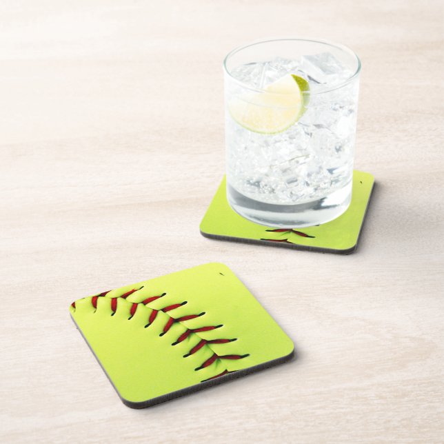 Posavasos Bola amarilla del softball (Lado Derecho)