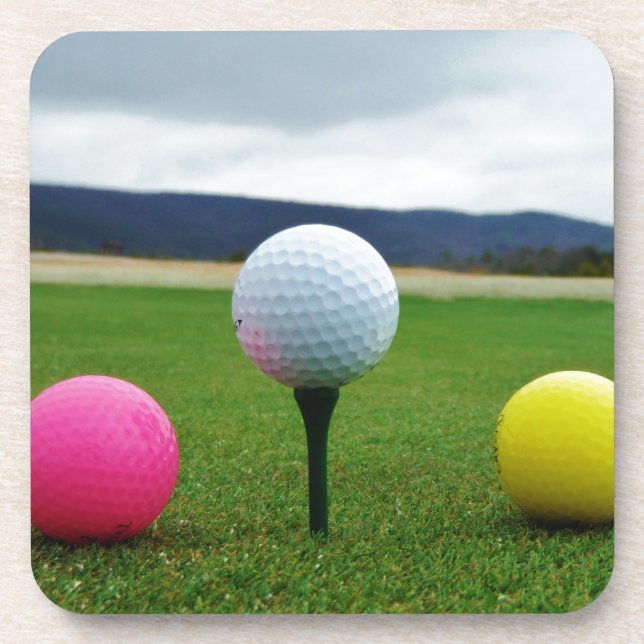 Posavasos Bolas de golf de colores, tee de montaña (Frente)