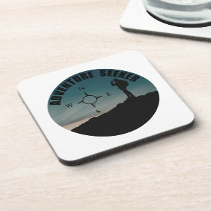 Posavasos buscador de aventuras en el bosque