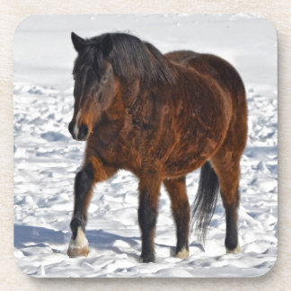 Posavasos Caballo de invierno en campo nevado
