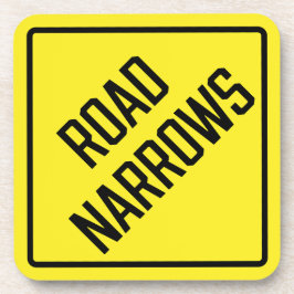 Posavasos Calle estrecha la montaña de plástico dura