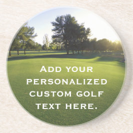 Posavasos Campo de golf verde en el amanecer