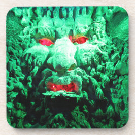 Posavasos Cara mascarada aterradora en roca