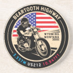 Posavasos Carretera Beartooth All American Road Motorcycle<br><div class="desc">Carretera Beartooth hecha con un emblema vintage de estilo angustiado. Se trata de una famosa carretera americana que se encuentra en Wyoming y Montana.</div>