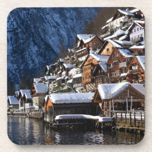 Posavasos Casas junto al lago de madera en Hallstatt, Austri