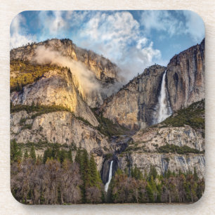 Posavasos Cascada Yosemite pintoresca, California