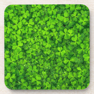 Posavasos Colores verdes exuberantes con gotitas de agua