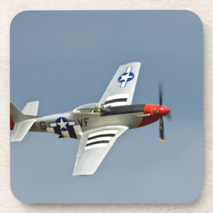 Posavasos Combatiente del mustango de P-51D con volar de las
