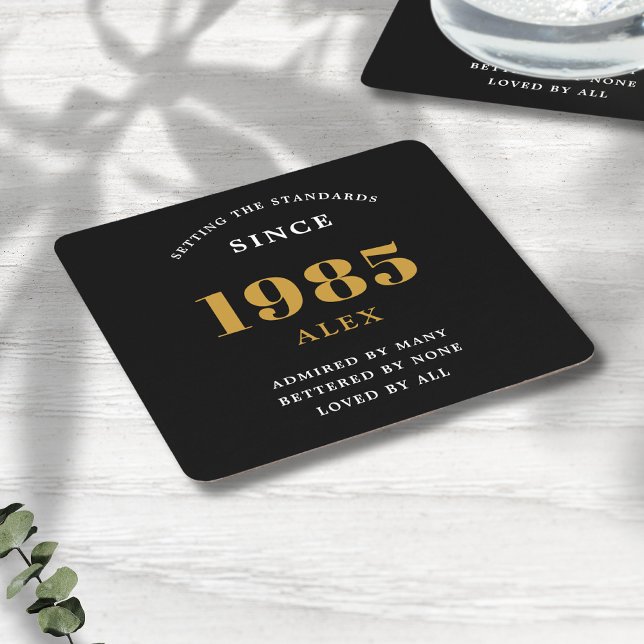Posavasos Cuadrado De Papel 40.º Nombramiento de cumpleaños 1985 Moda elegante (Personalized 40th birthday paper coaster with name and year.)