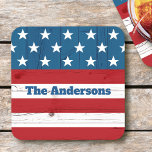 Posavasos Cuadrado De Papel 4 de julio nombre patriótico de la bandera norteam<br><div class="desc">Prepárate para celebrar a nuestro país mientras te relajas con tu bebida favorita en estas llamativas, gráficas, patrióticas tiras de papel con nombres personalizados. La tipografía azul audaz de la marina sobrepone rayas rústicas, vintage, gráficas, rojas y blancas y estrellas blancas en azul, bandera estadounidense con fondo de madera de...</div>