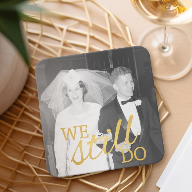 Posavasos Cuadrado De Papel 50° Aniversario Boda Foto personalizada Dorada (Wedding Anniversary Coasters - Personalize with a photo)