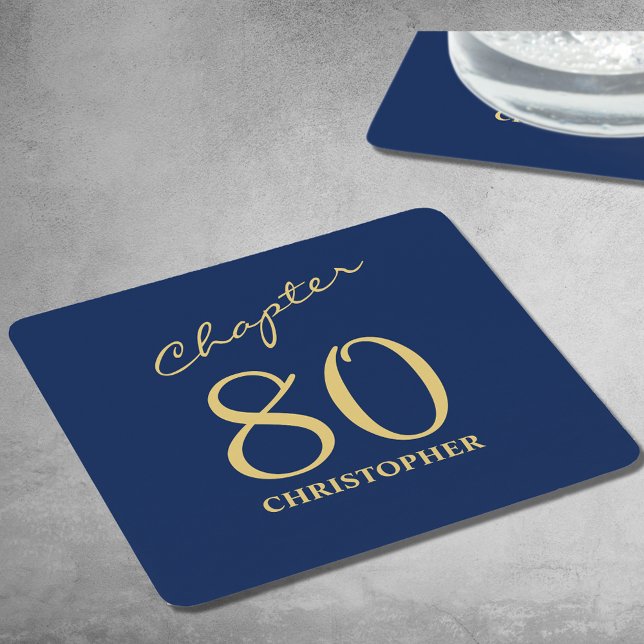 Posavasos Cuadrado De Papel 80.º cumpleaños Oro Azul Capítulo 80 (Personalized 80th birthday paper coasters in blue and gold.)