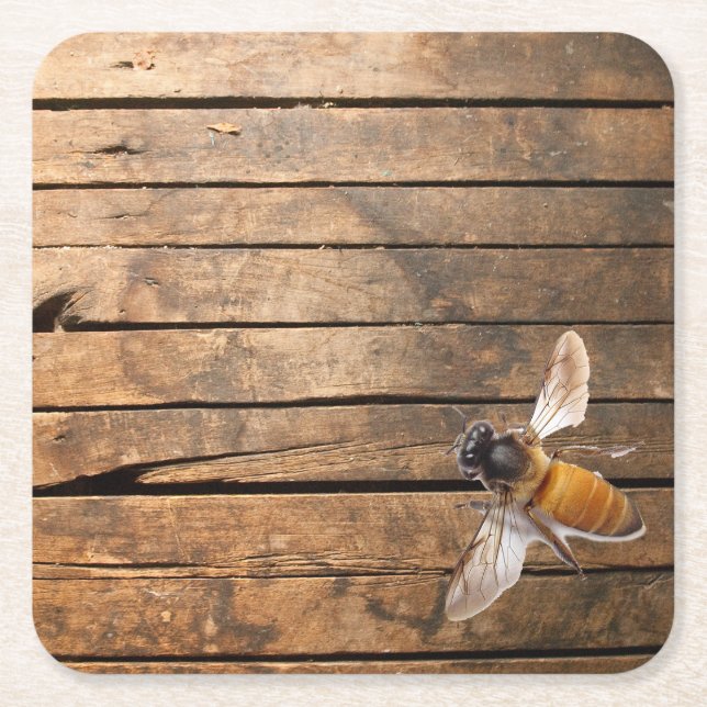 Posavasos Cuadrado De Papel Abeja de miel preciosa en madera de grano rústica  (Anverso)