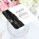 Posavasos Cuadrado De Papel Agate Geode Script Black Silver Boda<br><div class="desc">Esta moderna y elegante montaña boda presenta un diseño de agate geodésico de color negro adornado con un falso purpurina plateado. Personalizar fácilmente el texto gris carbón en un fondo blanco, con los nombres de la novia y el novio en caligrafía de escritura a mano sobre una gran pandilla gris...</div>