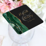 Posavasos Cuadrado De Papel Agate Geode Script Emerald Green Gold Dark Boda<br><div class="desc">Esta moderna y elegante montaña boda presenta un diseño de agate geodésico de color verde esmeralda adornado con un falso purpurina de oro. Personalizar fácilmente el texto de color dorado en un fondo fuera de negro, con los nombres de la novia y el novio en caligrafía de escritura a mano...</div>
