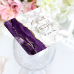 Posavasos Cuadrado De Papel Agate Geode Script Purple Gold Marble Boda<br><div class="desc">Esta moderna y elegante montaña boda presenta un diseño de agate geodésico color púrpura adornado con un falso purpurina de oro sobre un fondo de mármol blanco y gris. Personalizar fácilmente los nombres de la novia y el novio en caligrafía de escritura a mano de color dorado sobre una gran...</div>