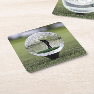 Posavasos Cuadrado De Papel Balneario De Golf De Vidrio Con Jugador De Golf En