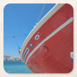 Posavasos Cuadrado De Papel Barco de pesca en el puerto de Mykonos en Cíclada
