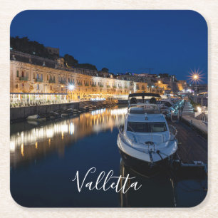 Posavasos Cuadrado De Papel Barrio costero de La Valeta con pequeño puerto