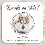 Posavasos Cuadrado De Papel Bebidas En Mí Mascota Personalizado Boda De Perros<br><div class="desc">¡Bebe sobre mí! Añada el toque final a su boda con estos tiernos bodas de fotos personalizados. Perfecto para su boda después del fiesta y la recepción, y como favores matrimoniales para sus invitados. Personalizar estas galas de boda de perro fotográfico con tu foto boda favorita, foto de perro de...</div>